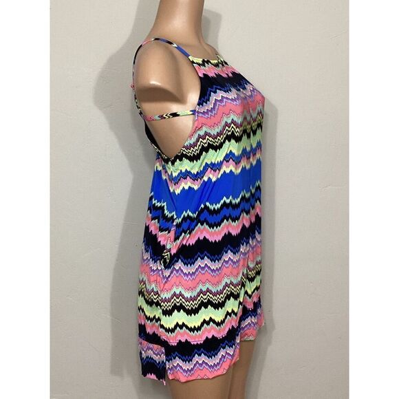 New. PILYQ chevron dress/coverup. Normally $154. M/L￼ - Picture 10 of 16
